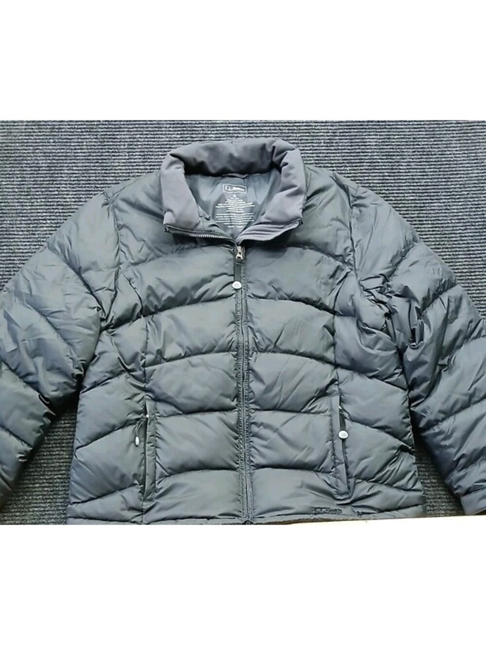 LL Bean Men's Ultralight 80% Goose Down Jacket Size XL Reg Black Puffer Coat